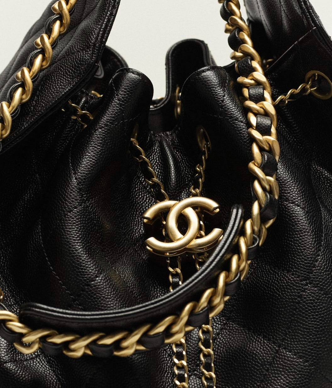25 Grained Calfskin & Gold-Tone Metal Handbag