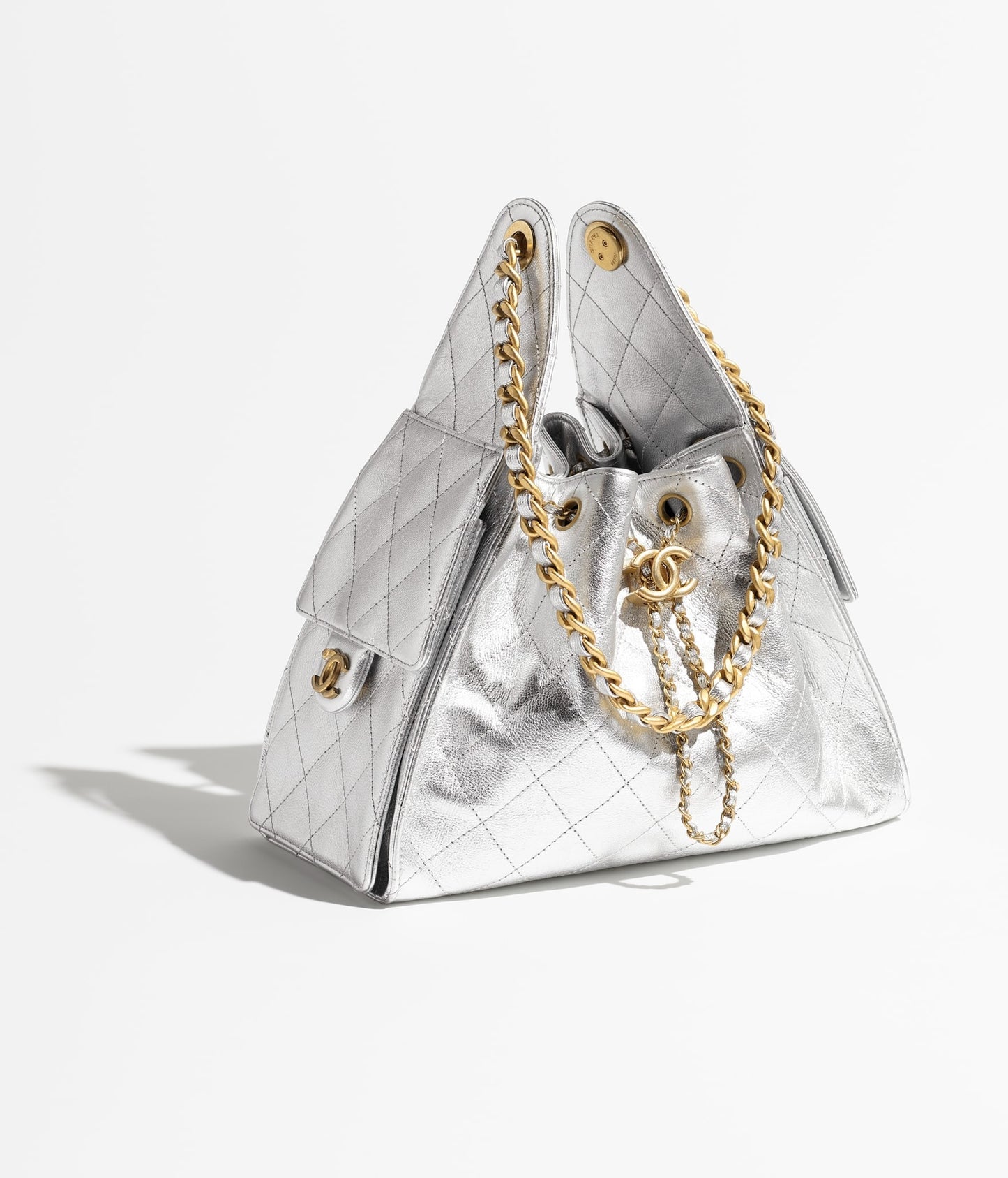 25 Grained Calfskin & Gold-Tone Metal Handbag