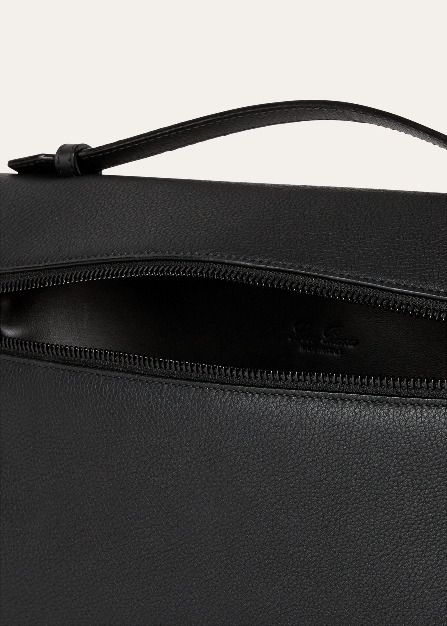 Extra Pouch L29