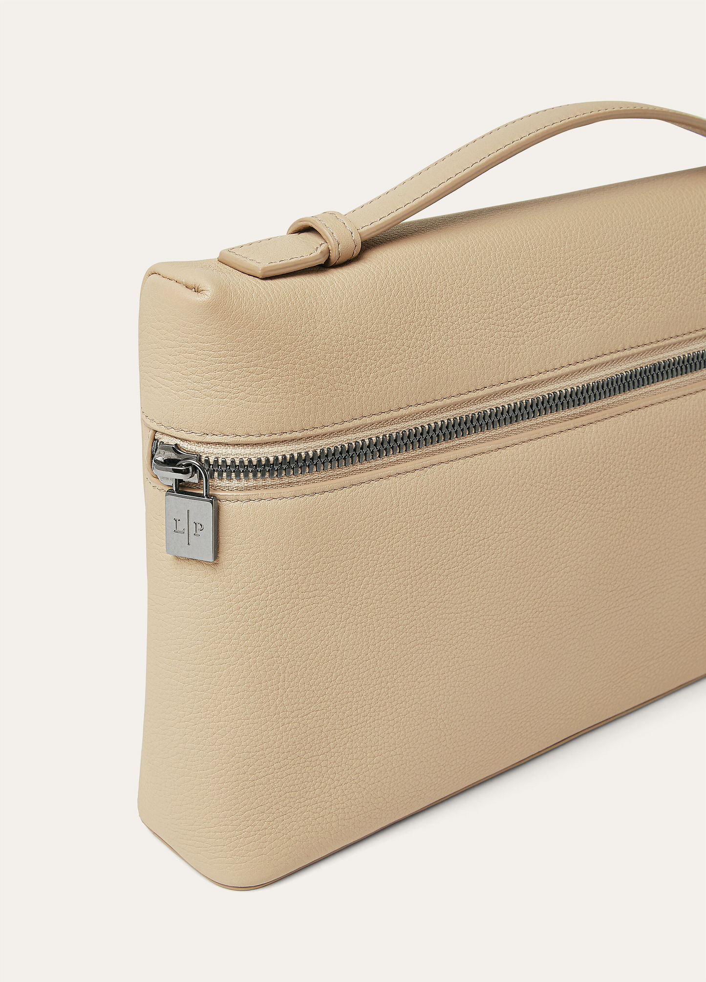 Extra Pouch L29