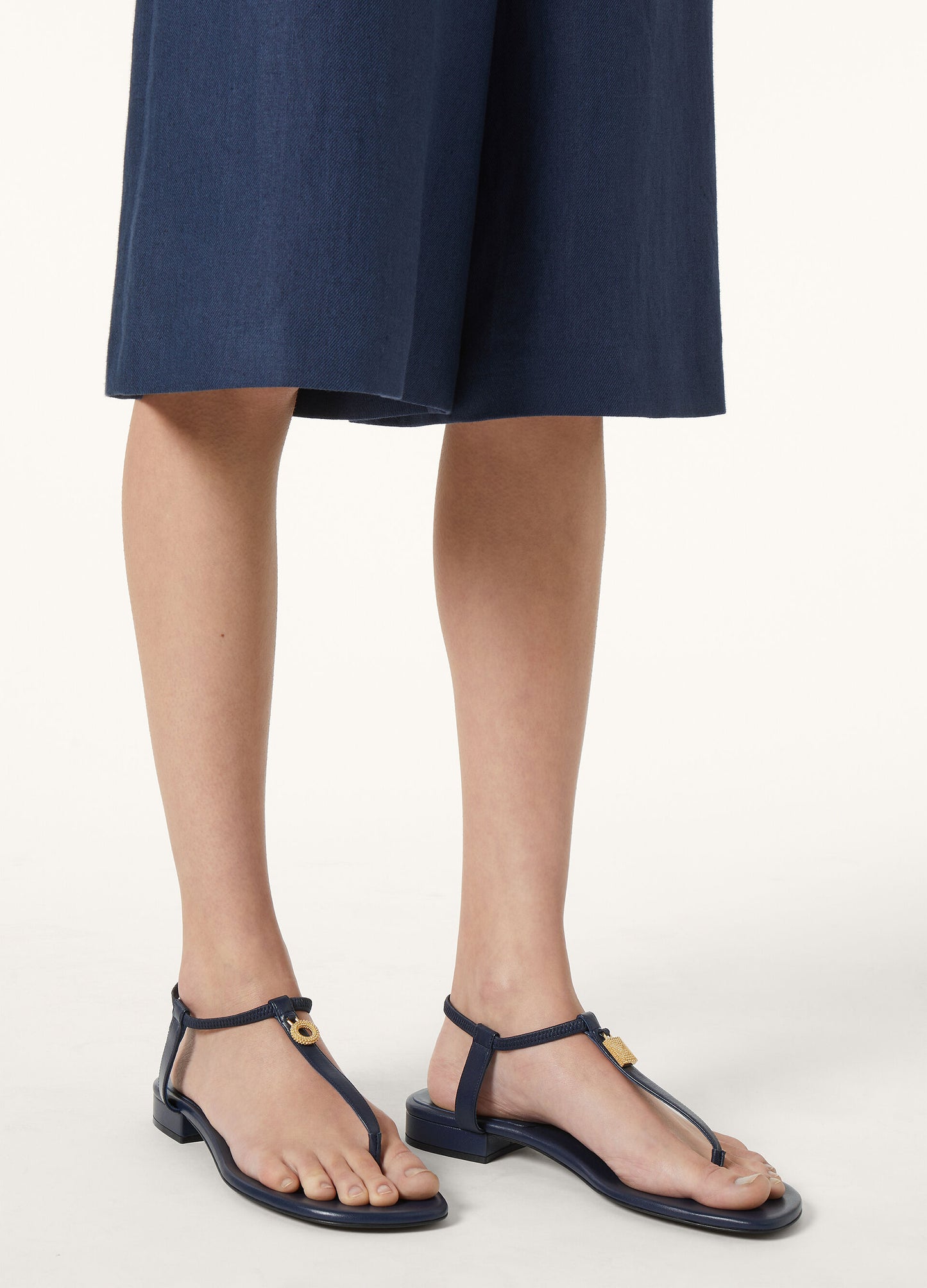 Crown Blue - Rosehip Berries Infra Sandal