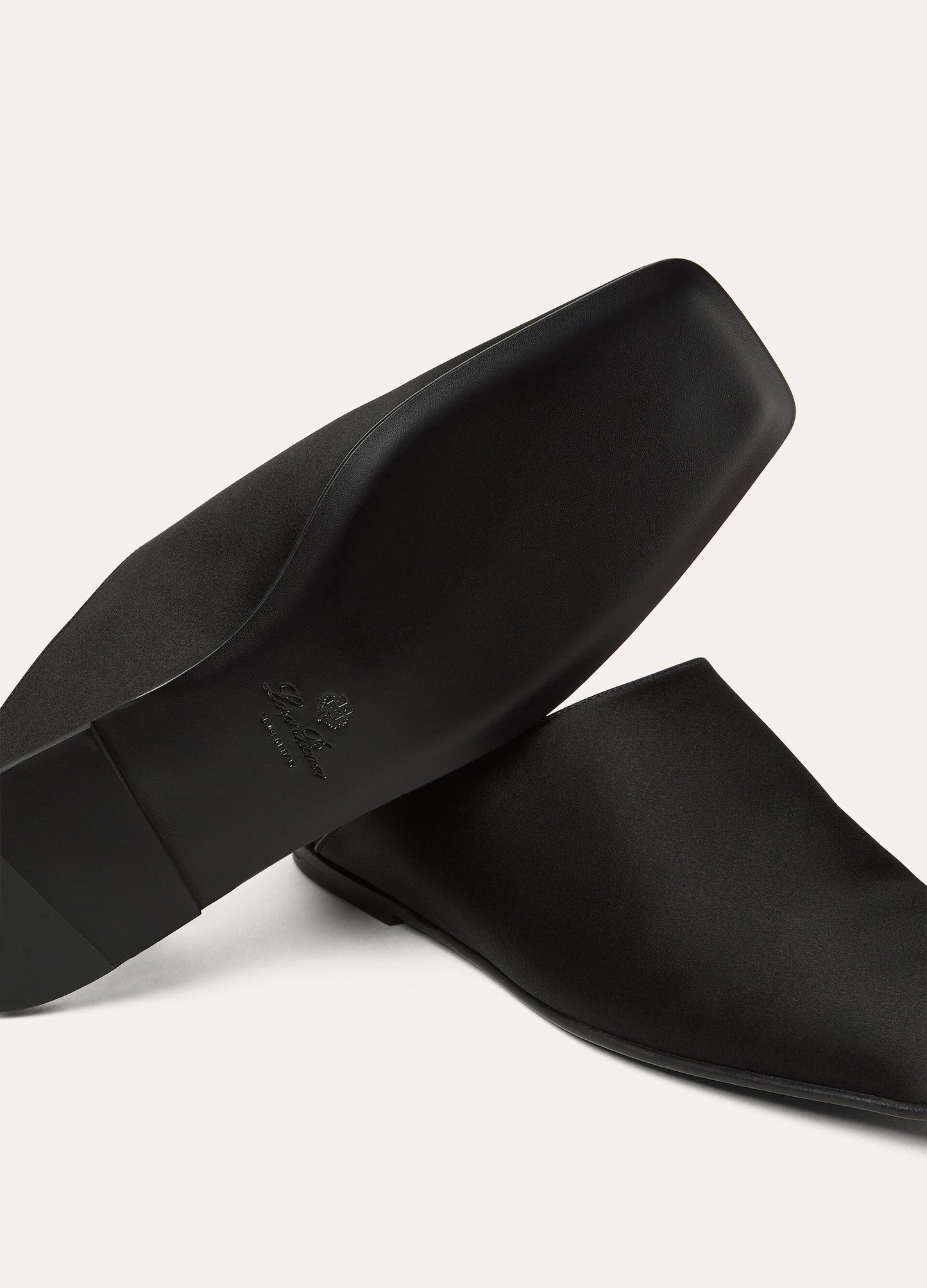 Alba Flat Mule Viscose, Silk