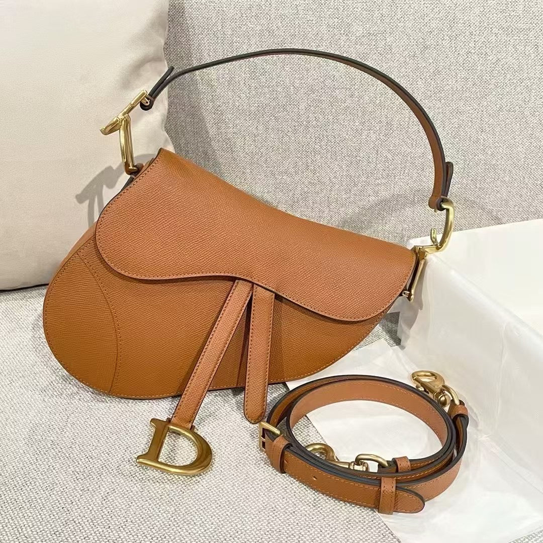 Classic Leather Saddle Bag