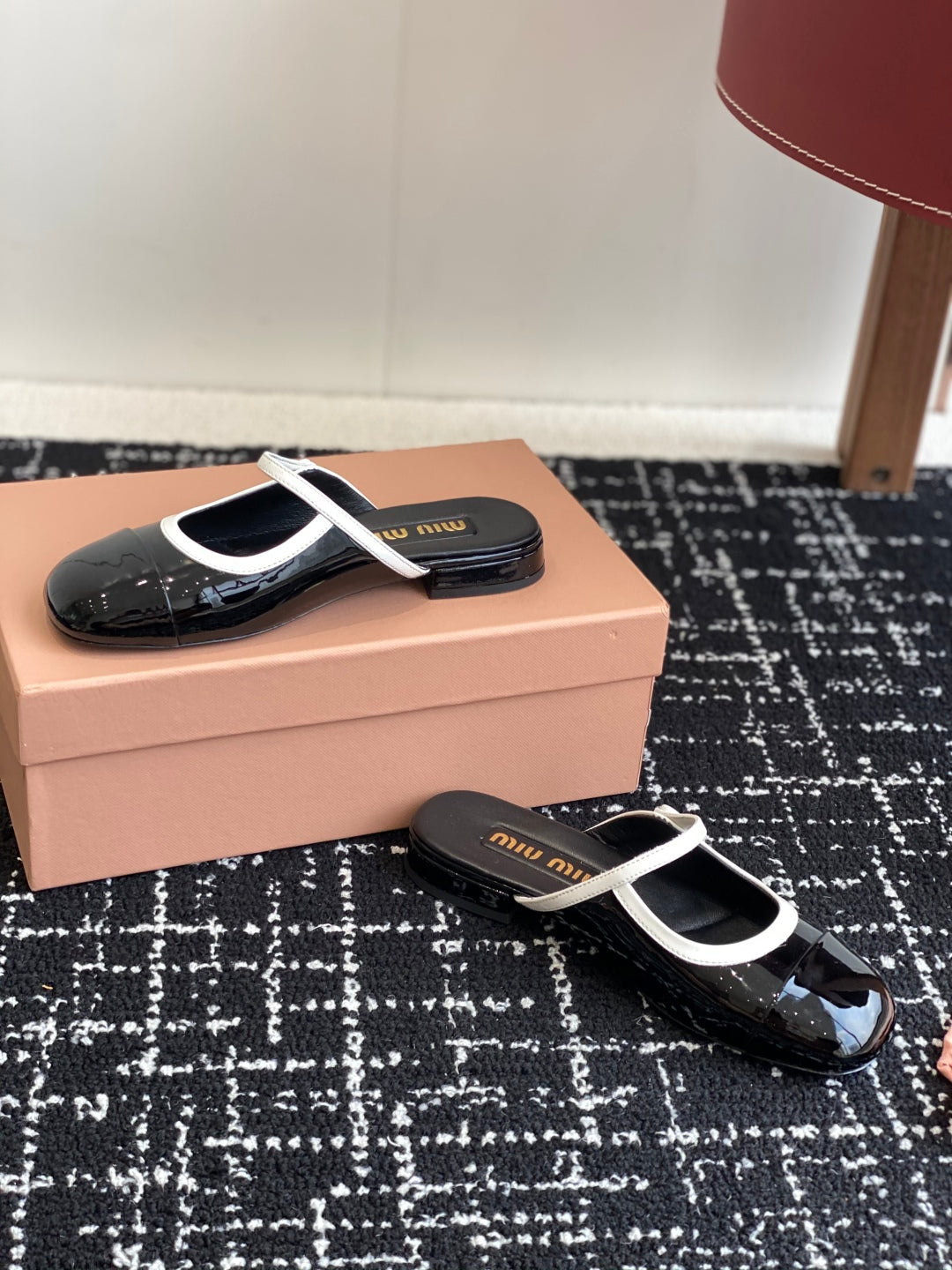 Black Sandal