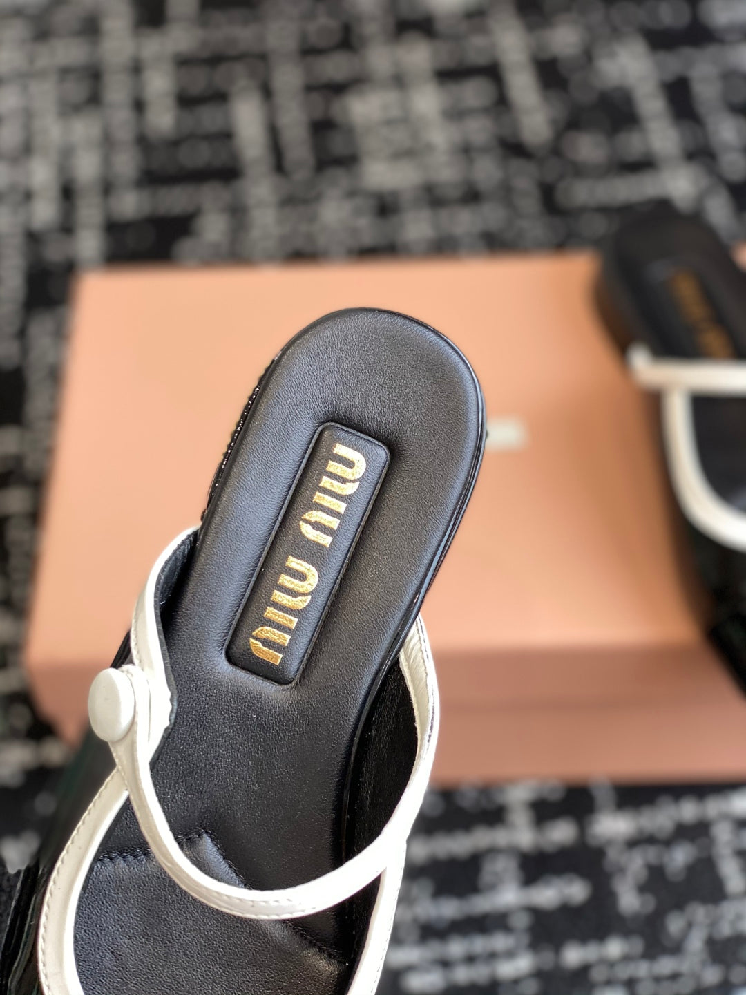 Black Sandal