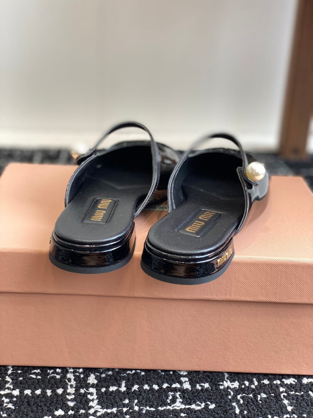 Plain black sandal