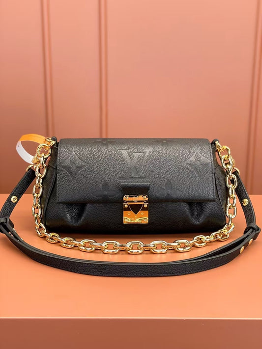 Timeless Chain Accent Shoulder Bag