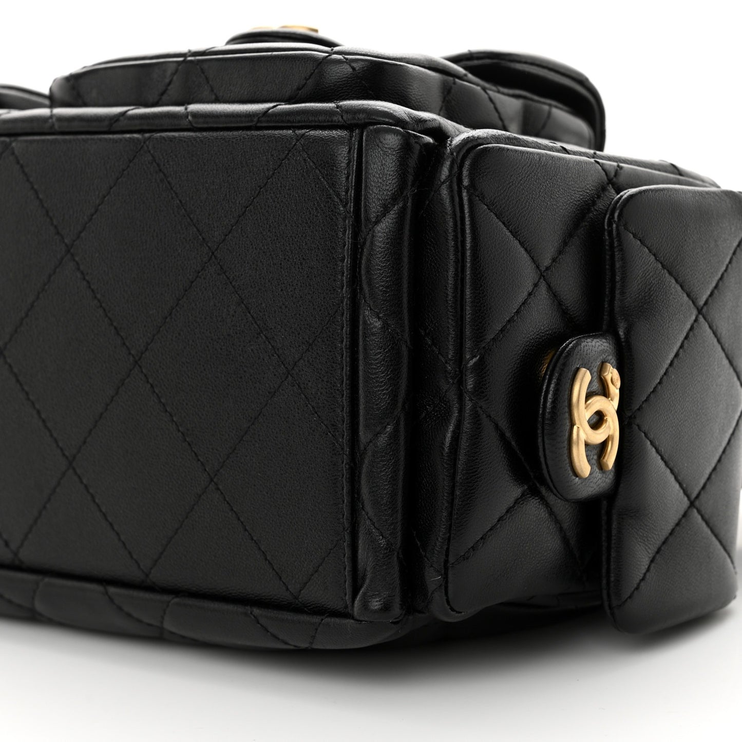 Chanel Shiny Lambskin Quilted Trendy Pockets Hobo Black
