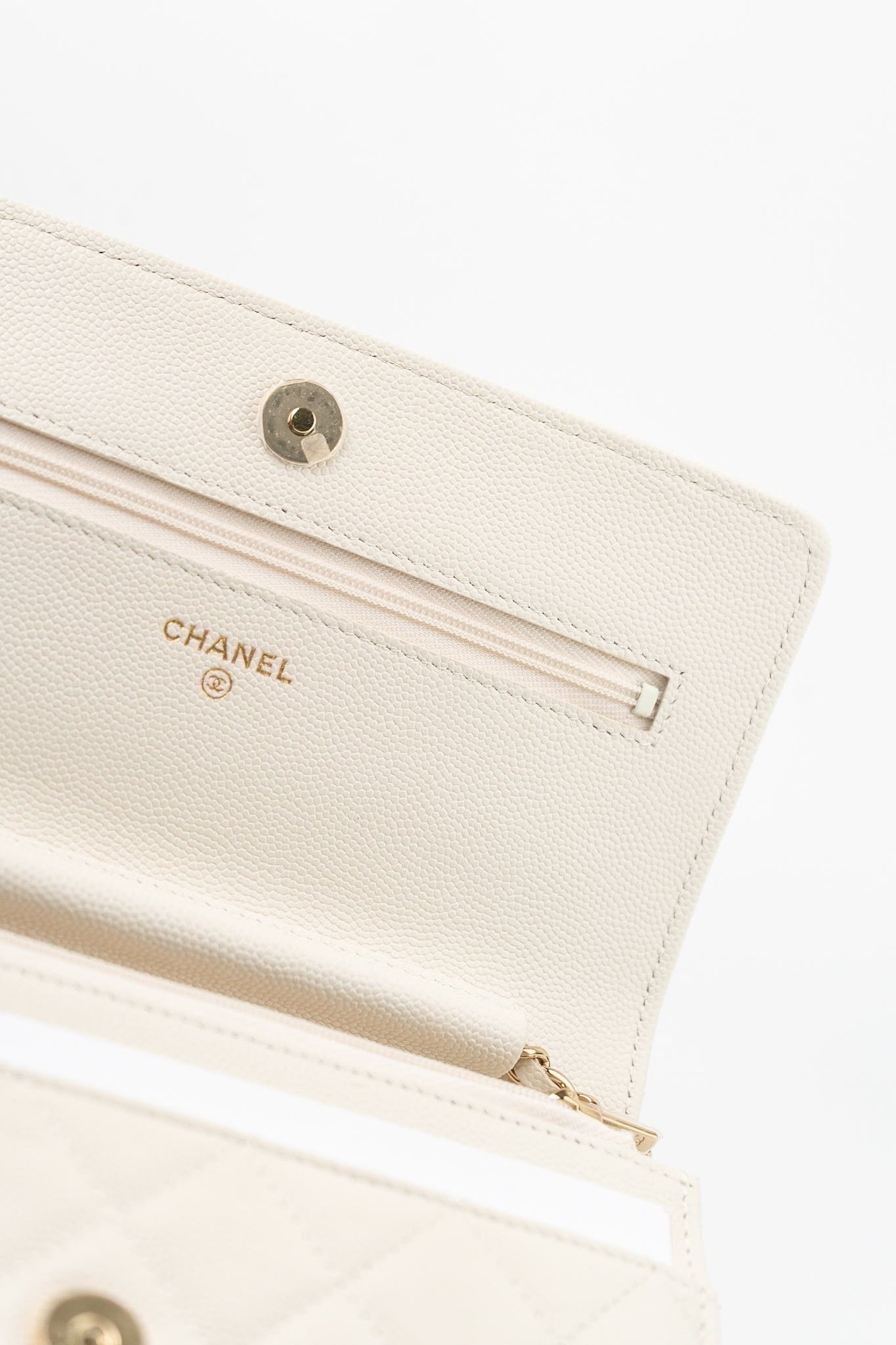 Chanel Classic Wallet on Chain