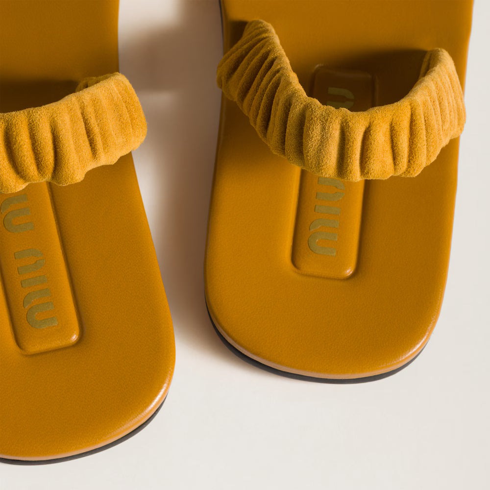 Ruches Suede Sandals