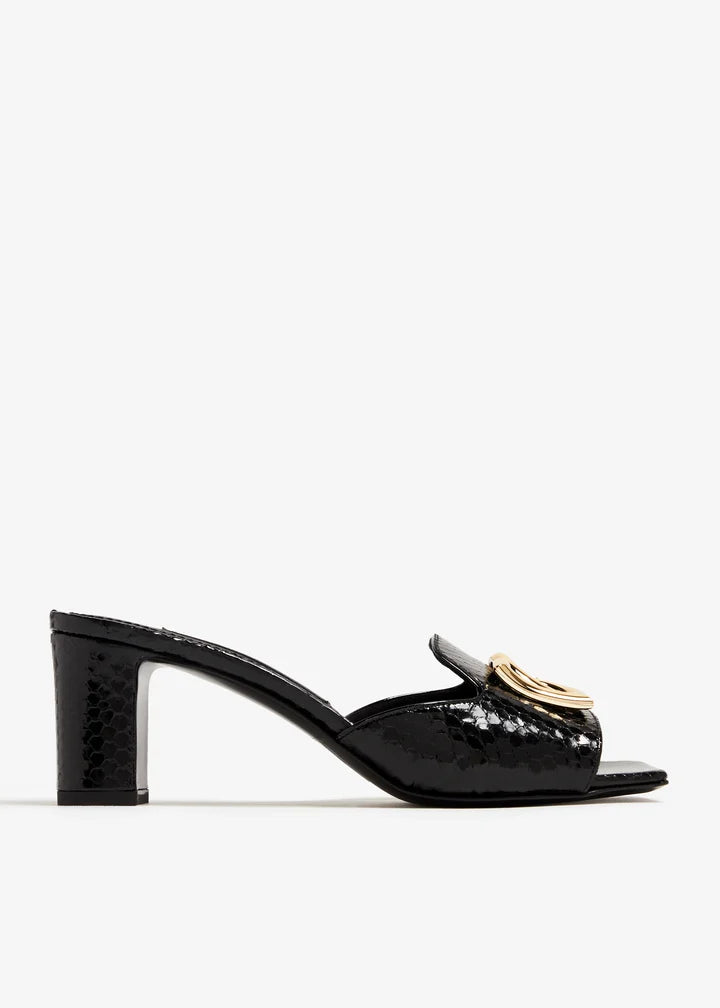 DOLCE & GABBANA DG sandals