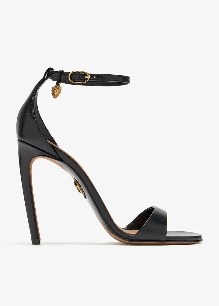 サンダル・ミュール DOLCE&GABBANA BLACK PATENT LEATHER DEVOTION SANDALS Patent leather sandals in black - Dolce Gabbana | Mytheresa