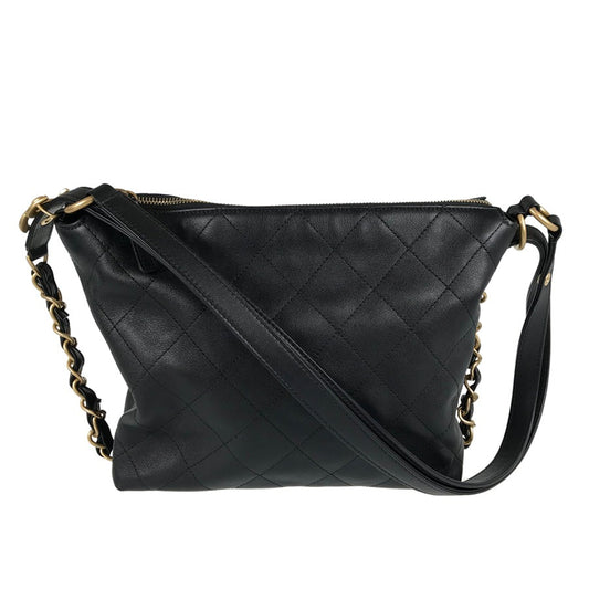 Chanel Cowhide Leather Hobo Handbag
