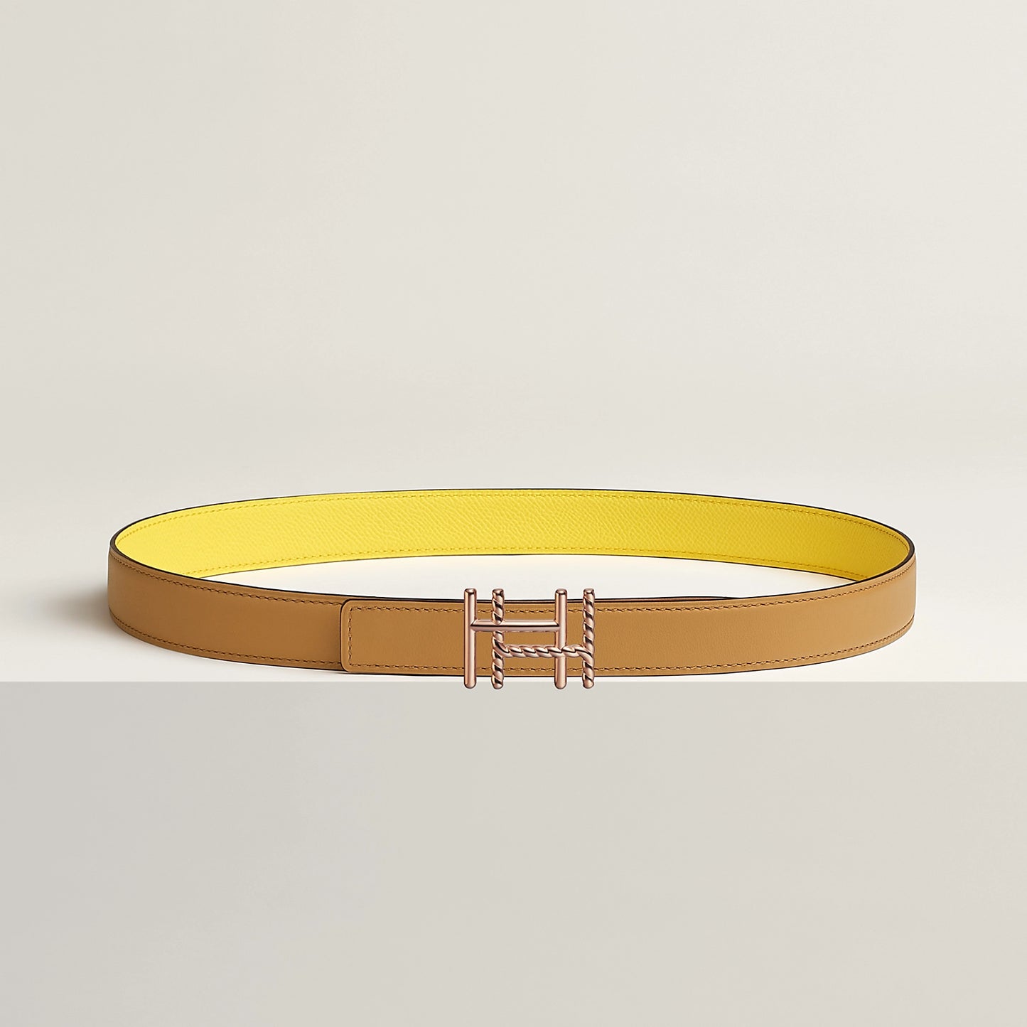 H AU CARRE TWIST BELT BUCKLE & REVERSIBLE LEATHER STRAP 24 MM