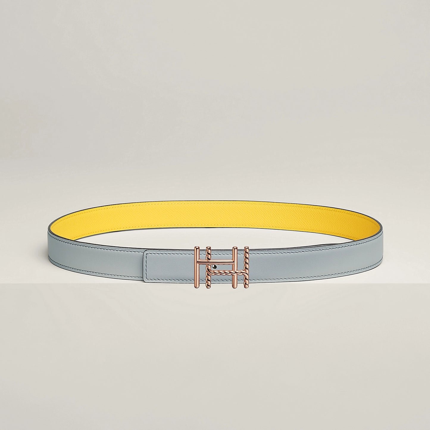 H AU CARRE TWIST BELT BUCKLE & REVERSIBLE LEATHER STRAP 24 MM