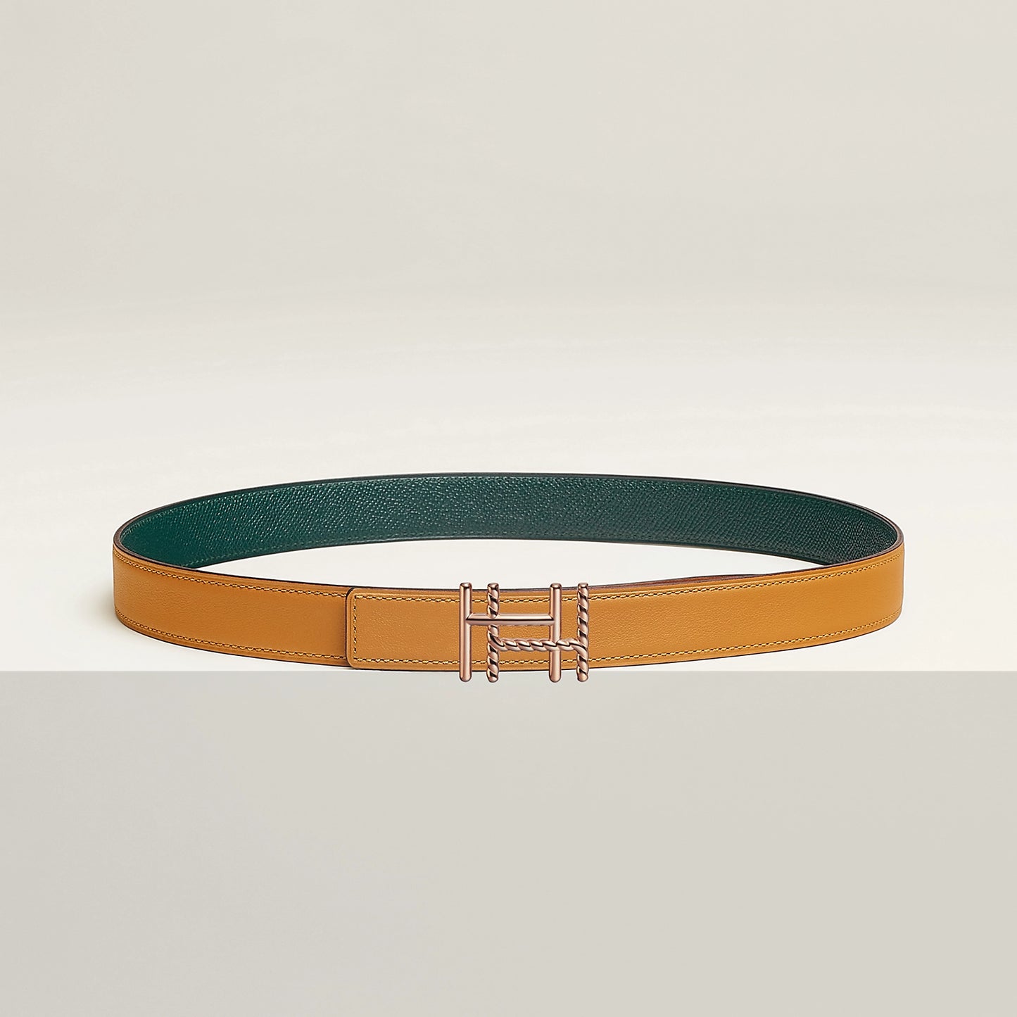 H AU CARRE TWIST BELT BUCKLE & REVERSIBLE LEATHER STRAP 24 MM
