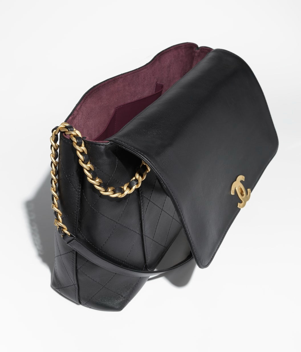 25SS★【CHANEL】Maxi Flap Bag マキシフラップバッグ A New Icon Takes Shape With Chanel's Maxi Flap For SS25