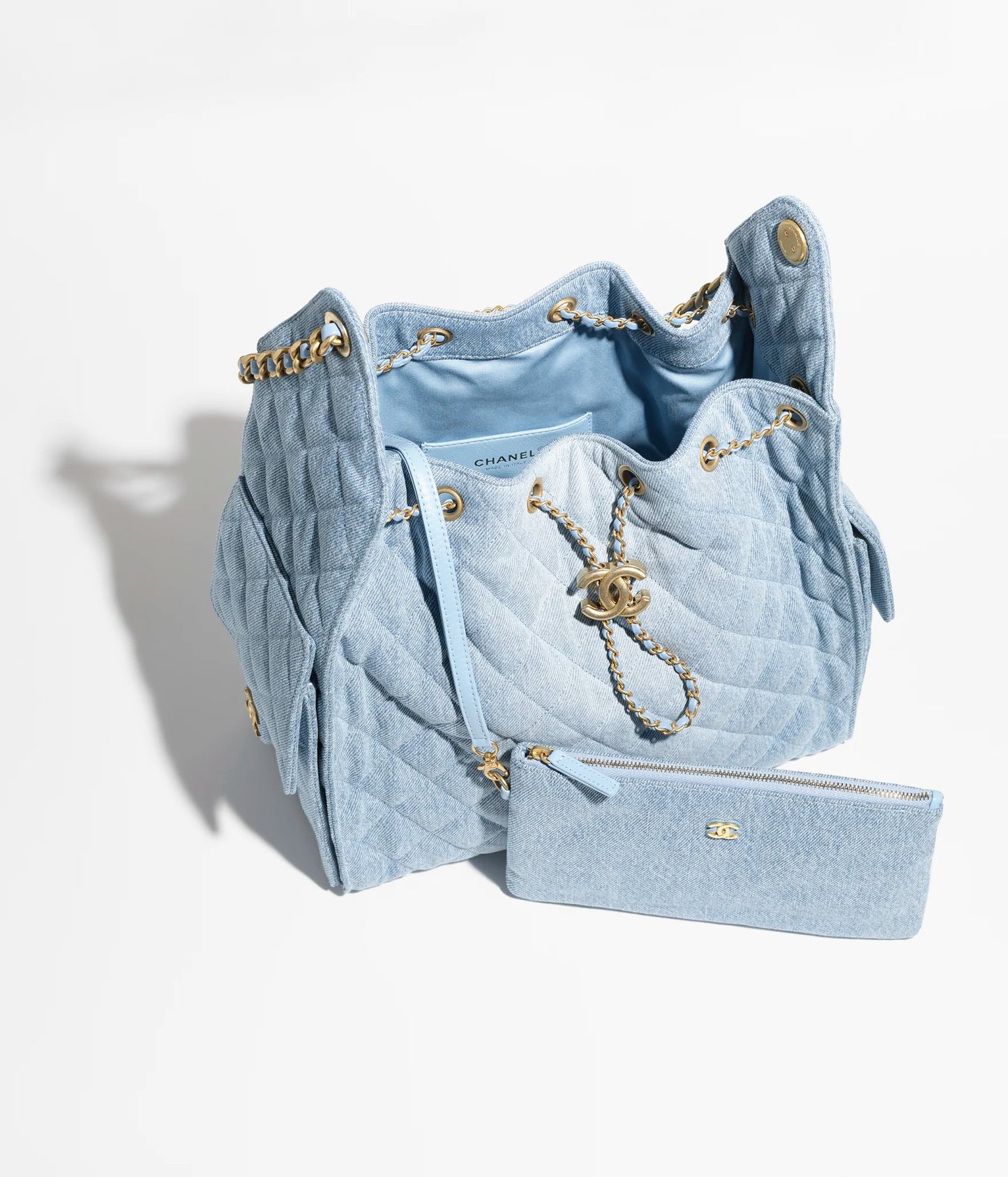 CHANEL 25 Washed Denim