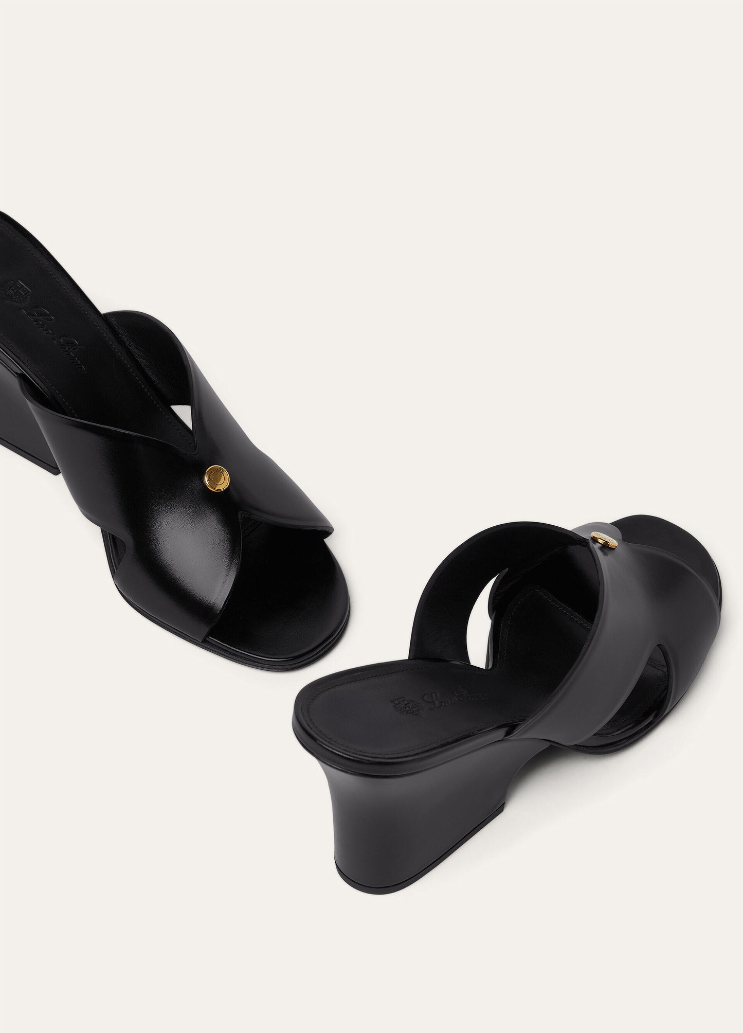 Vera Sandal  Calfskin