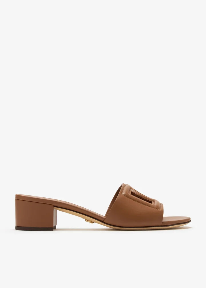 サンダル・ミュール Dolce & Gabbana 'DG Millennials' Slide Dolce & Gabbana DG Millennials Leather Slides | Black | FARFETCH
